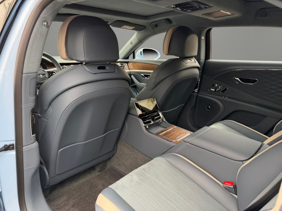 Bentley Flying Spur Speed W12 - foto 22