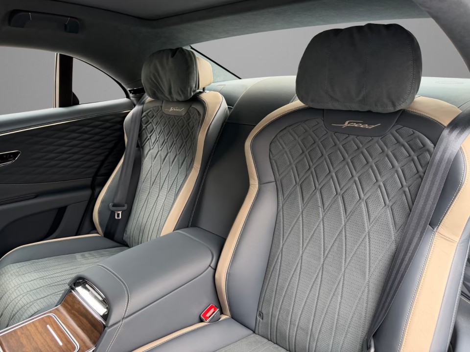 Bentley Flying Spur Speed W12 - foto 18