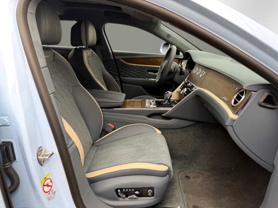 Bentley Flying Spur Speed W12 - foto 14