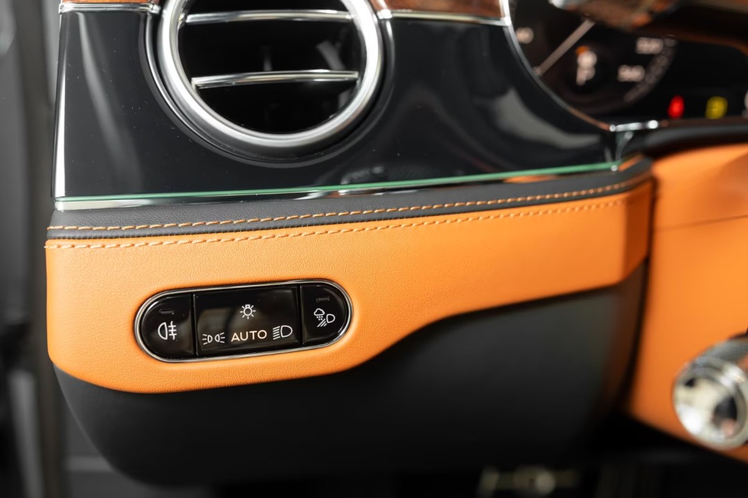 Bentley Flying Spur S V8 - foto 16