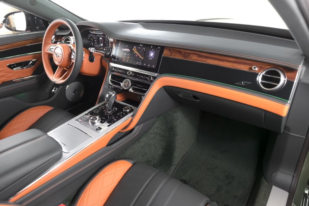 Bentley Flying Spur S V8 - foto 11