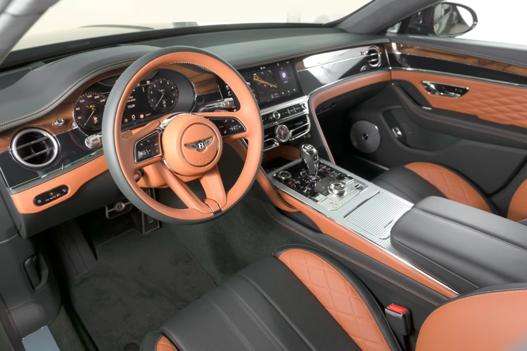 Bentley Flying Spur S V8 - foto 8