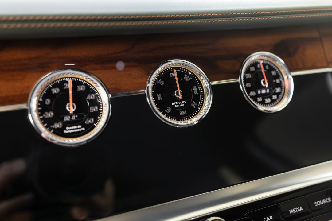 Bentley Flying Spur S V8 - foto 20
