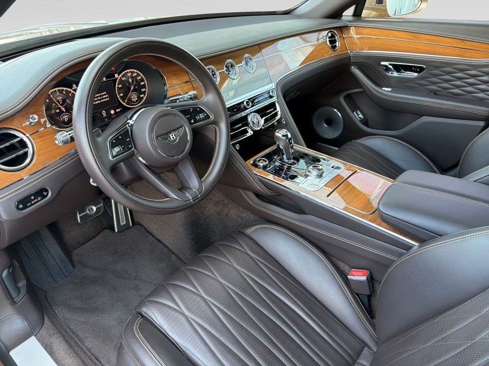 Bentley Flying Spur Hybrid - foto 6