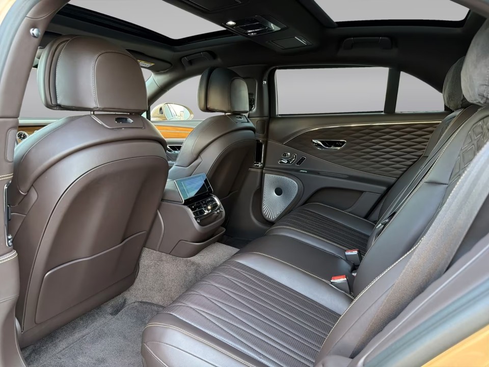 Bentley Flying Spur Hybrid - foto 8