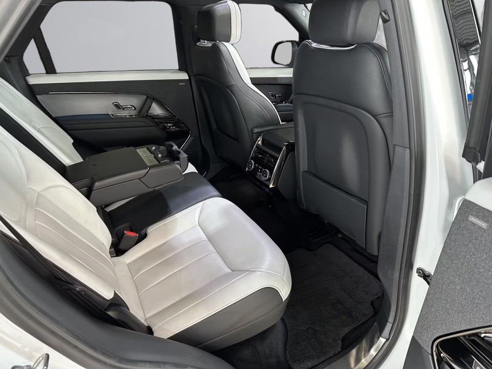Land Rover Range Rover Sport D300 Dynamic HSE - foto 9