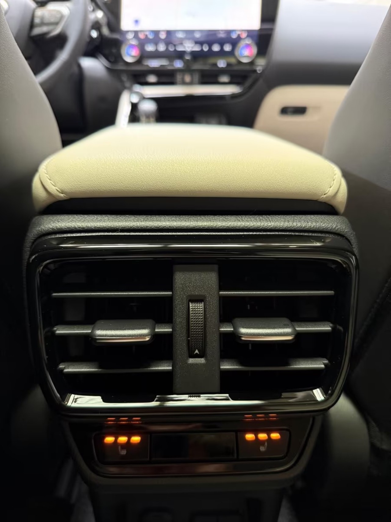 Lexus Seria NX 450h+ Luxury Line - foto 14