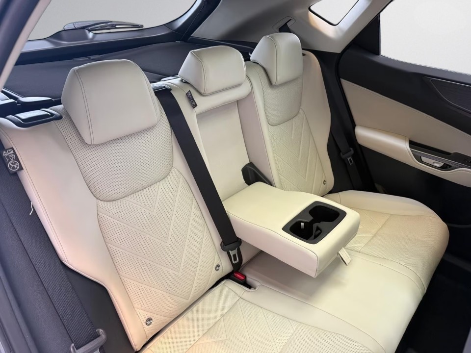 Lexus Seria NX 450h+ Luxury Line - foto 8