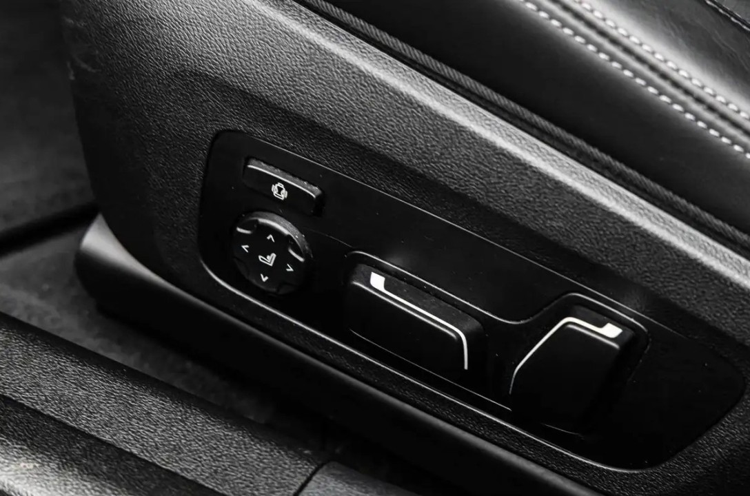 BMW M3 Competition xDrive - foto 22