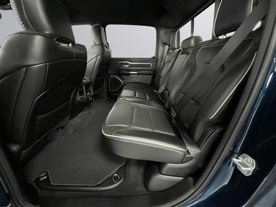 Dodge RAM 1500 Laramie - foto 10