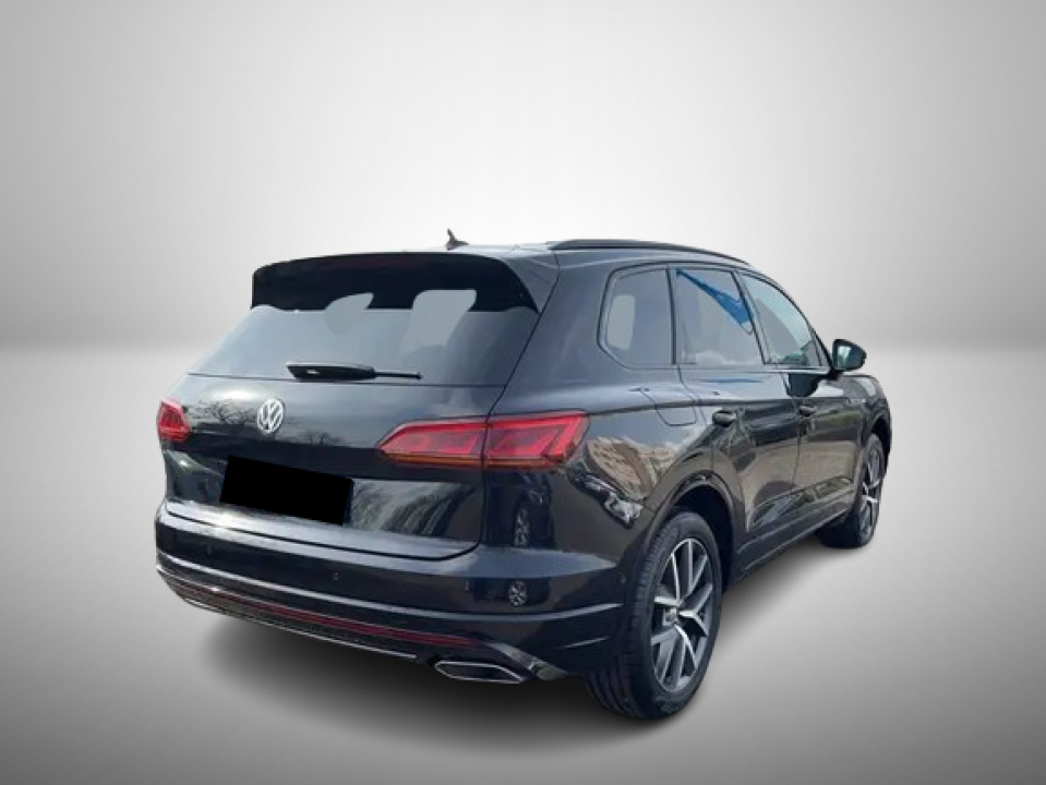 Volkswagen Touareg 3.0 TDI R-Line (4)