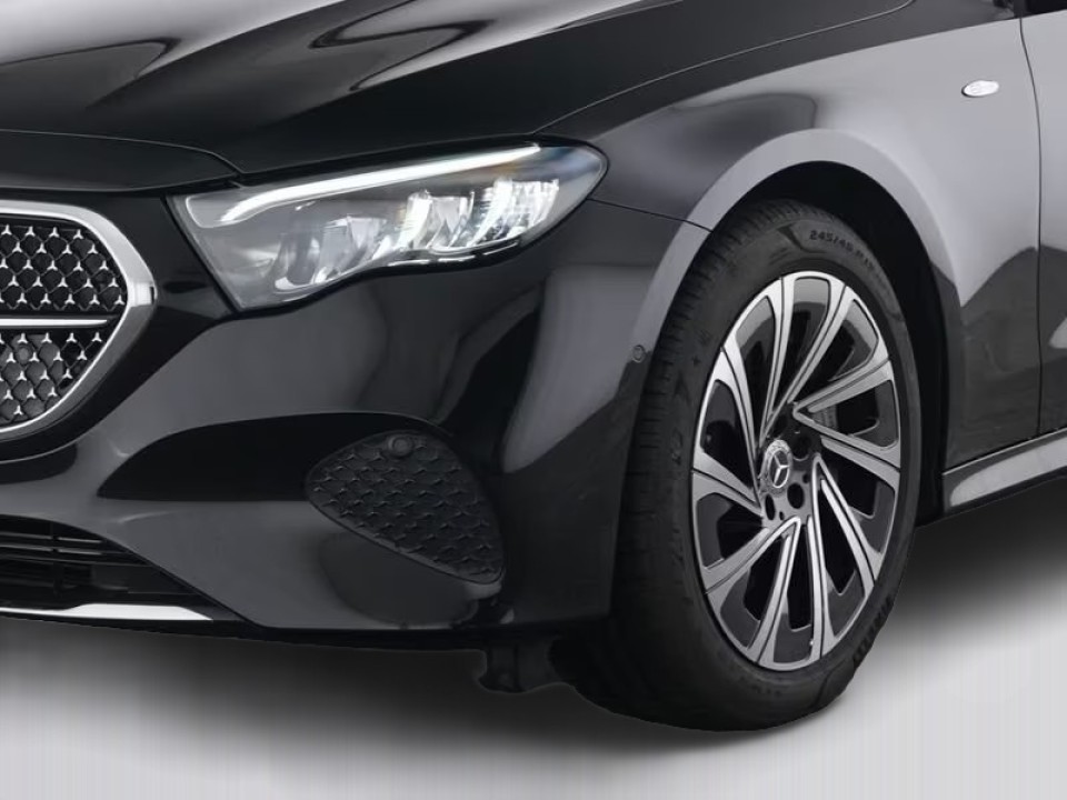 Mercedes-Benz E 300e Avantgarde - foto 8