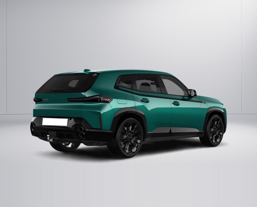BMW XM 50e (2)