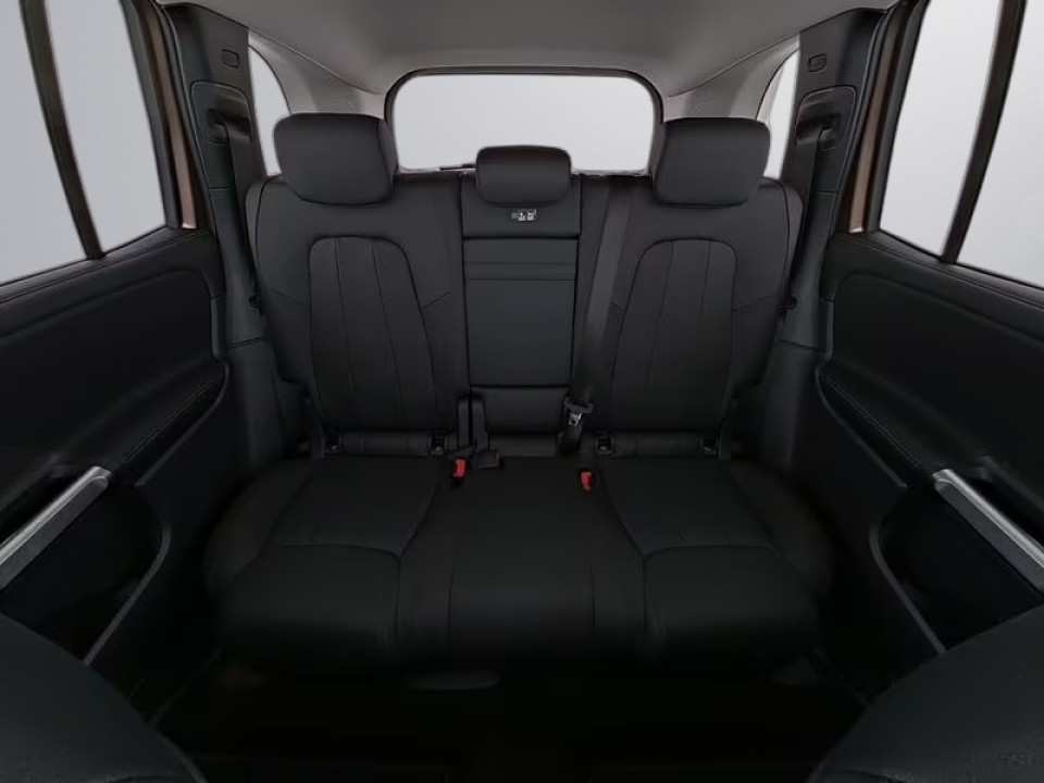 Mercedes-Benz GLB 250 4MATIC (5)