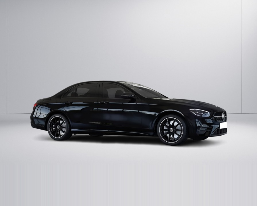 Mercedes-Benz E 300de AMG Line (2)
