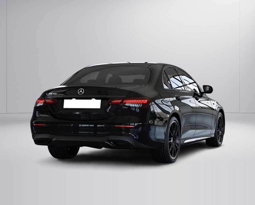 Mercedes-Benz E 300de AMG Line (5)