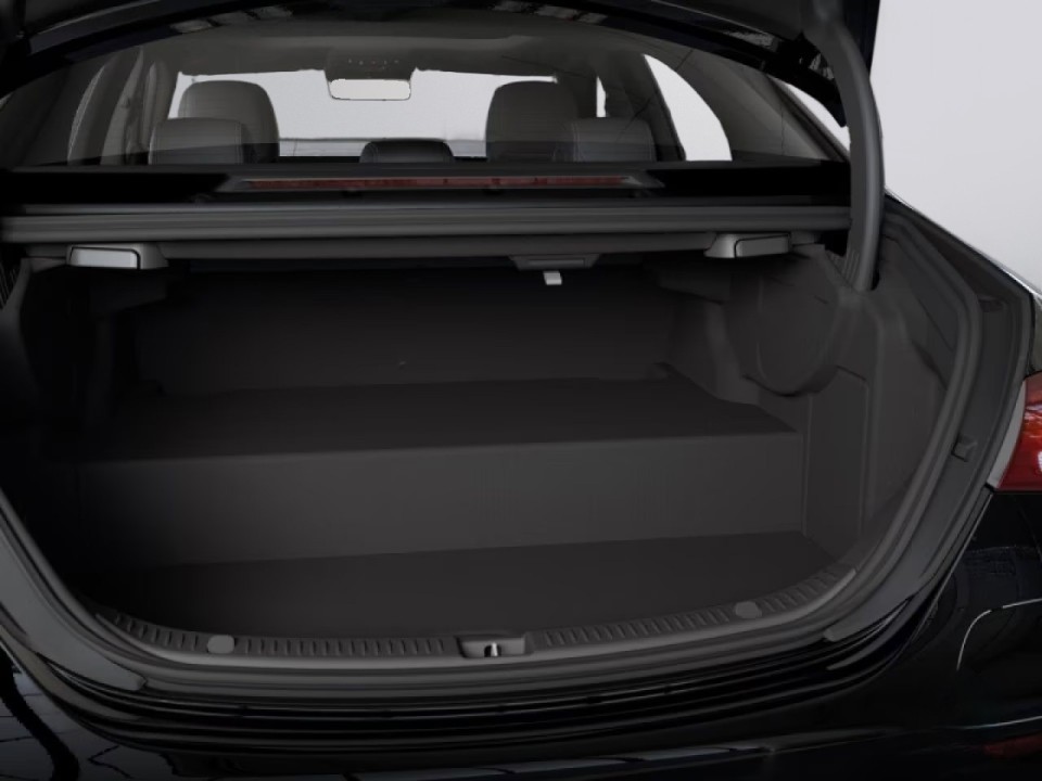 Mercedes-Benz E 300de AMG Line - foto 18