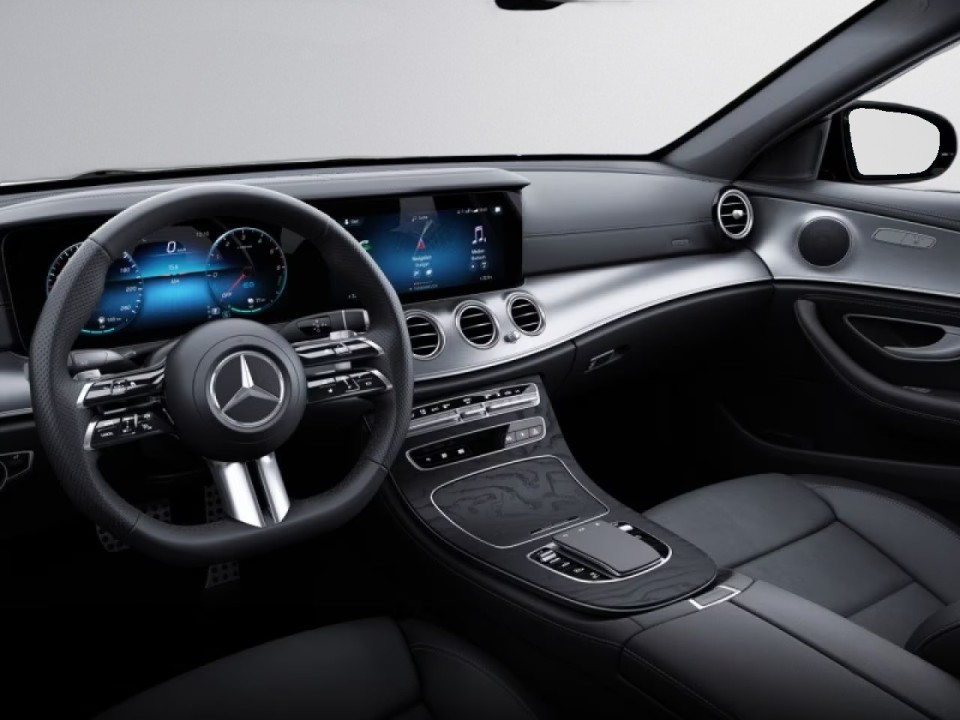 Mercedes-Benz E 300de AMG Line - foto 14
