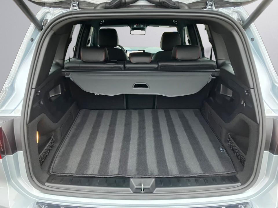 Mercedes-Benz GLB 180 AMG Line - foto 9
