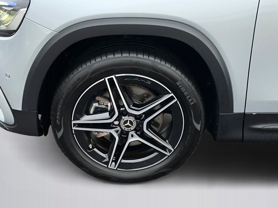 Mercedes-Benz GLB 180 AMG Line - foto 11