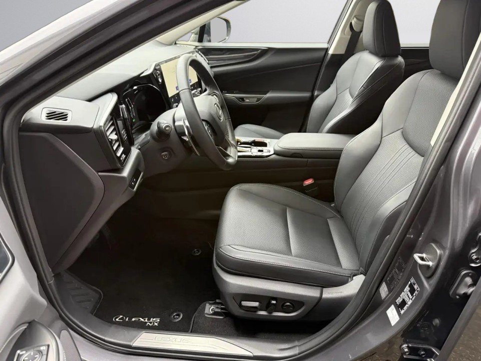 Lexus Seria NX 450h+ AWD - foto 8