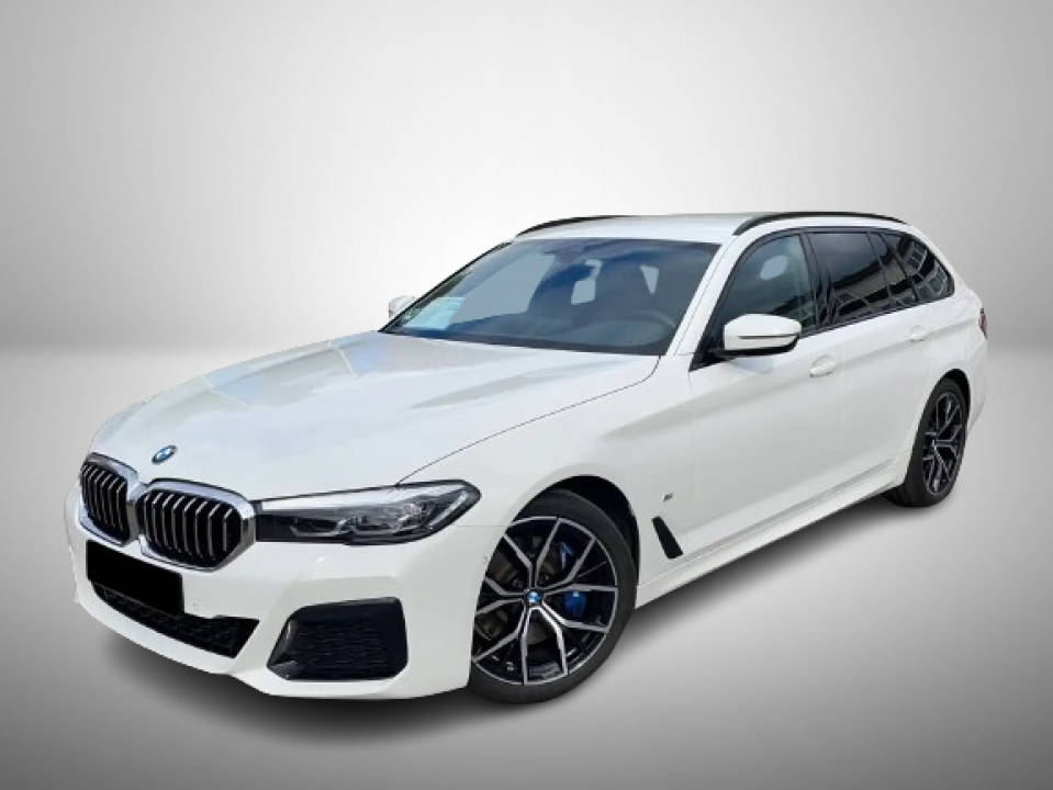 BMW Seria 5 520d Touring M-Sport (3)