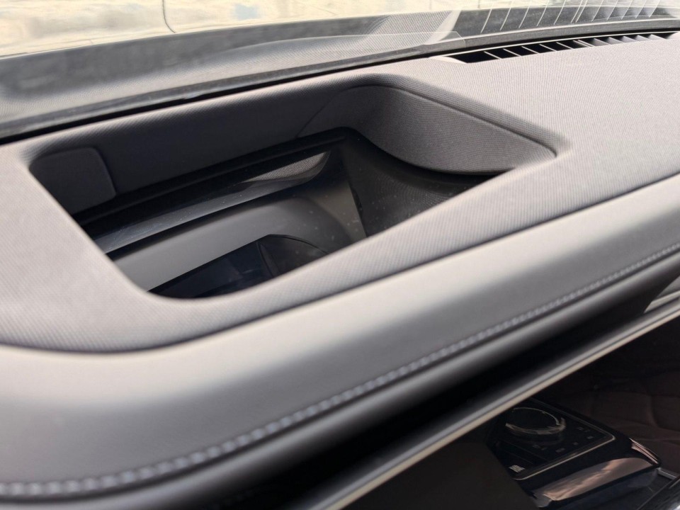 BMW Seria 7 750e xDrive - foto 11