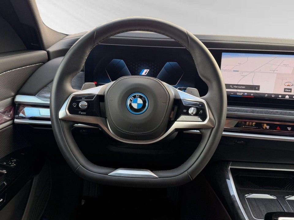 BMW Seria 7 750e xDrive - foto 6