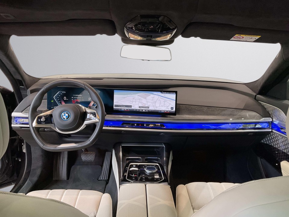BMW Seria 7 750e xDrive - foto 10