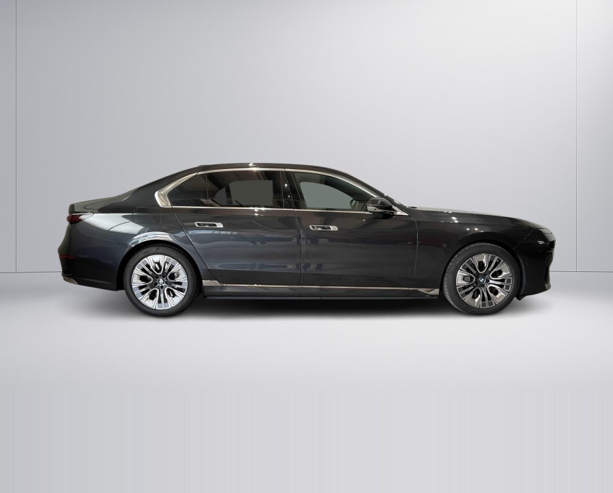 BMW Seria 7 750e xDrive (3)