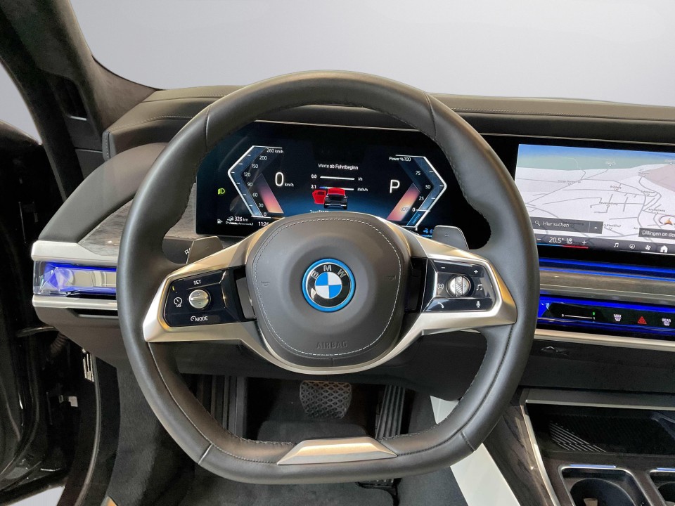 BMW Seria 7 750e xDrive - foto 11