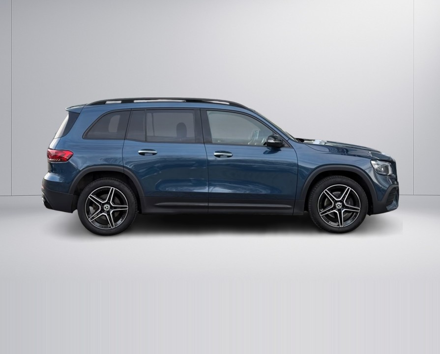 Mercedes-Benz GLB 200d AMG Line (2)