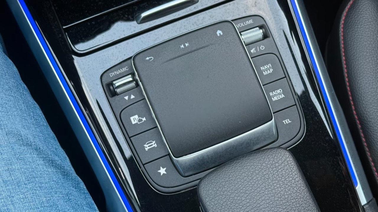 Mercedes-Benz GLB 200d AMG Line - foto 21