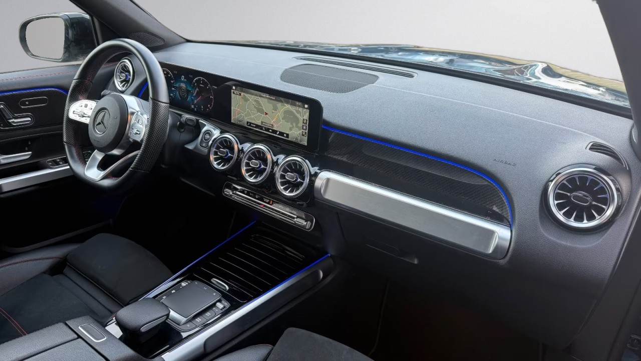 Mercedes-Benz GLB 200d AMG Line - foto 16