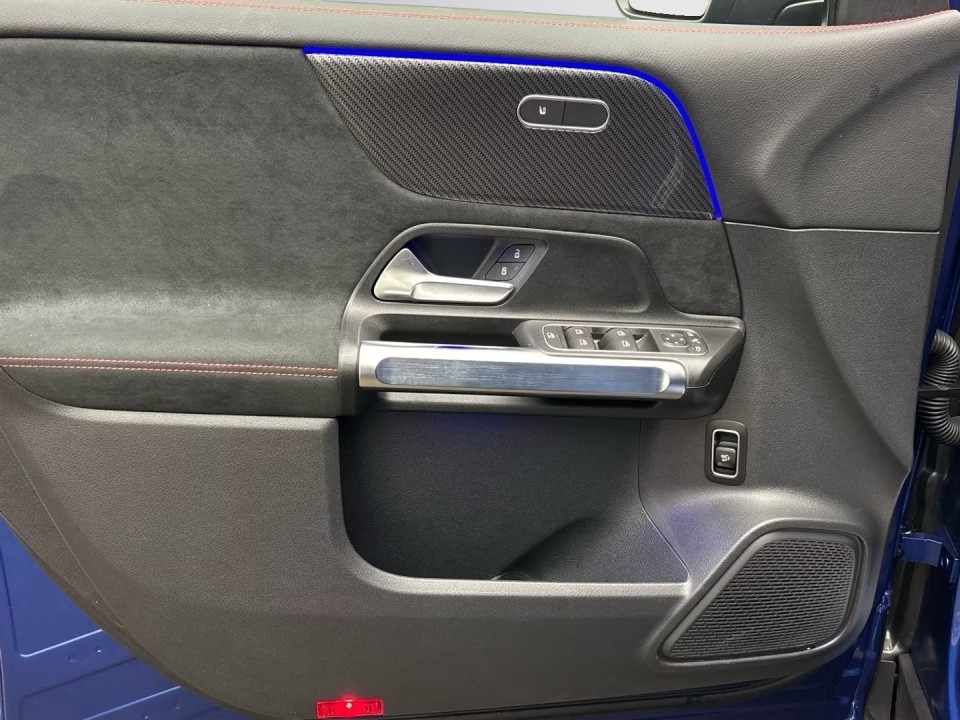 Mercedes-Benz GLB 200d AMG Line - foto 10
