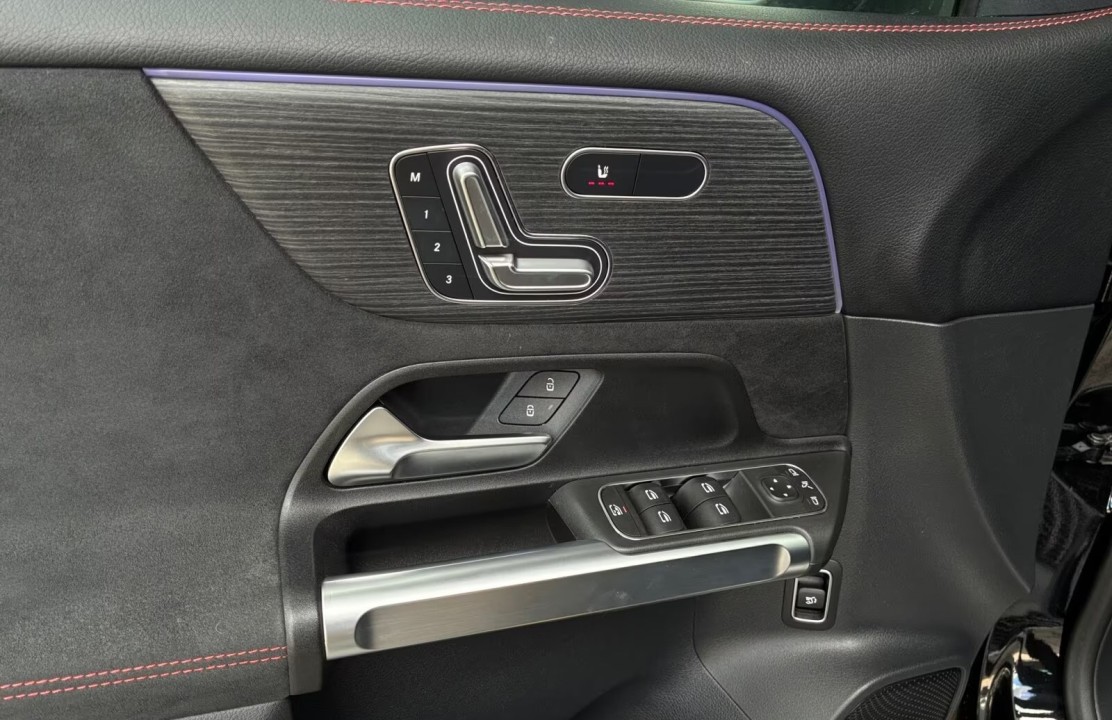 Mercedes-Benz GLB AMG 35 4MATIC - foto 21