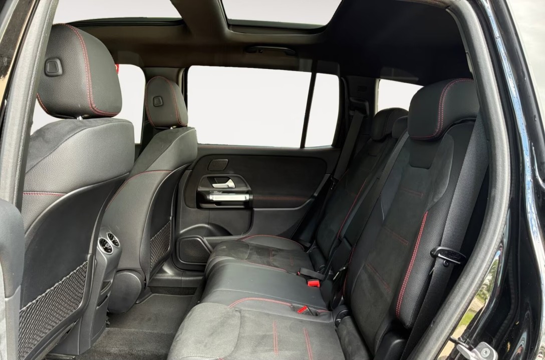 Mercedes-Benz GLB AMG 35 4MATIC - foto 10