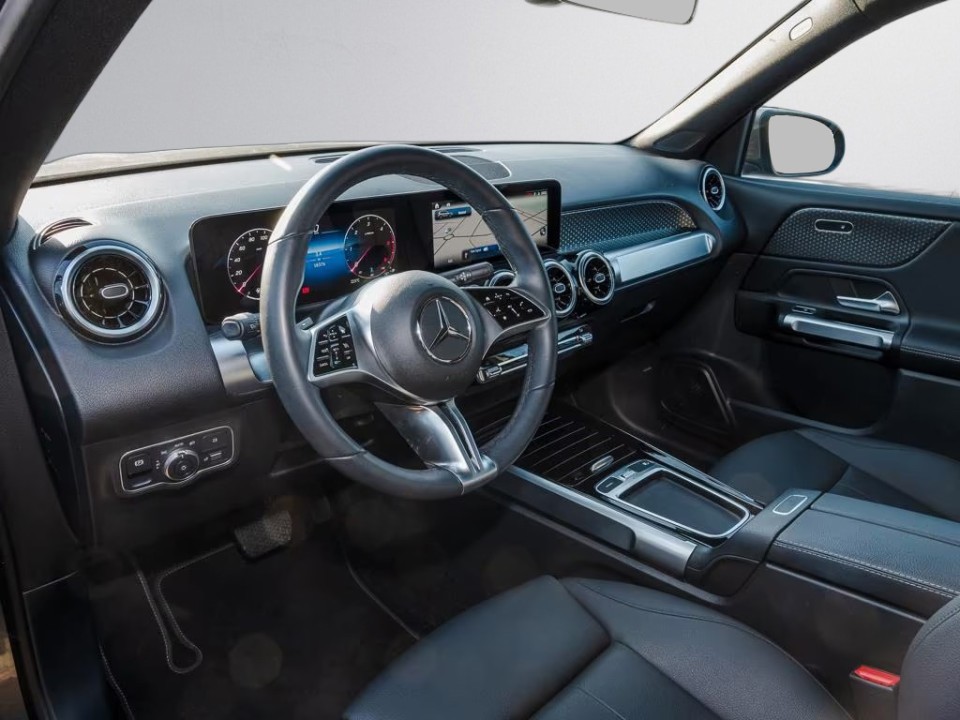 Mercedes-Benz GLB 220d 4MATIC Progressive (5)