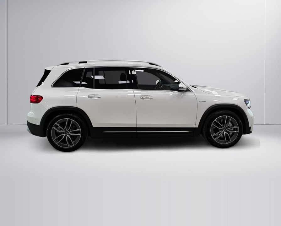 Mercedes-Benz GLB AMG 35 4MATIC (2)