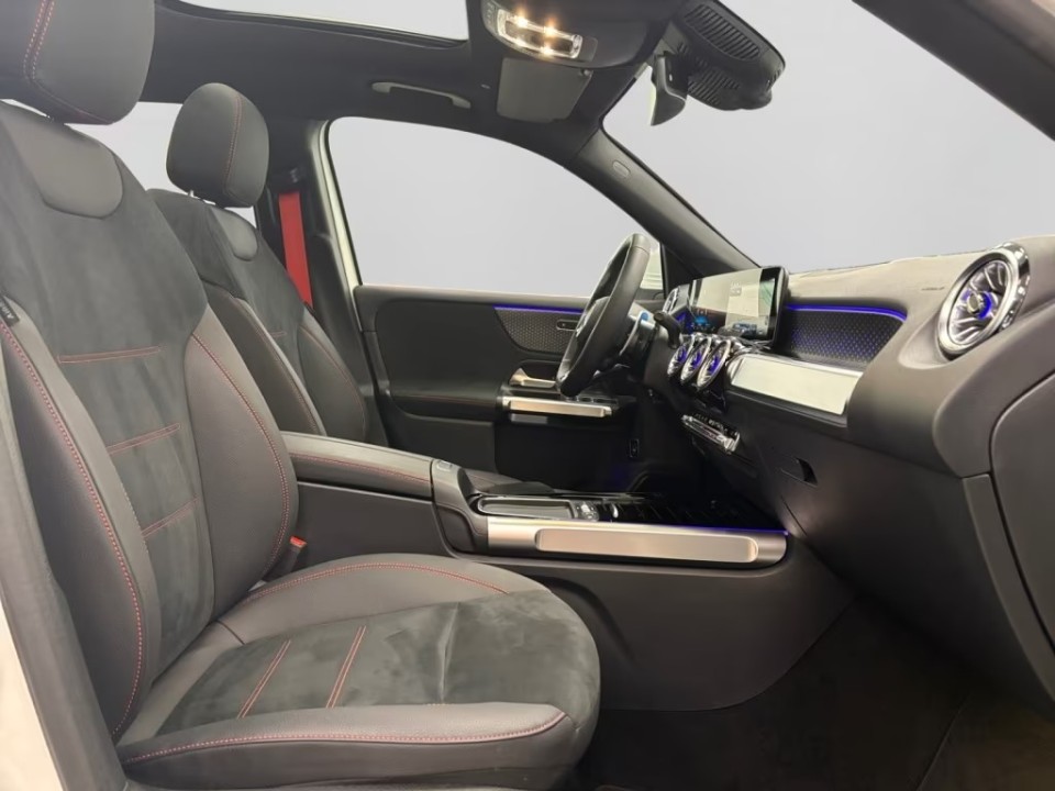 Mercedes-Benz GLB AMG 35 4MATIC - foto 12