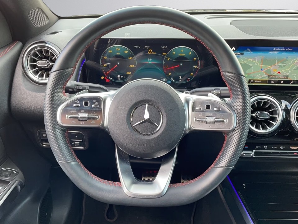 Mercedes-Benz GLB 250 4MATIC AMG Line - foto 13