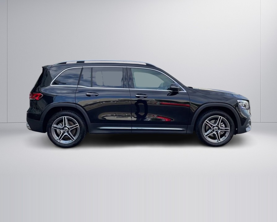 Mercedes-Benz GLB 250 4MATIC AMG Line (2)