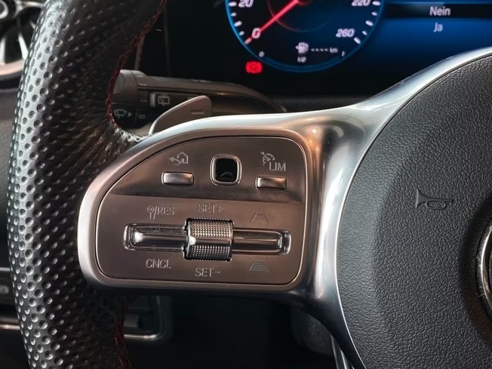Mercedes-Benz GLB 250 4MATIC AMG - foto 11