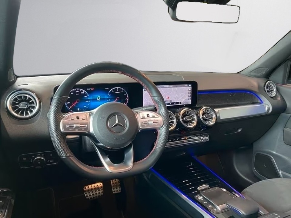 Mercedes-Benz GLB 250 4MATIC AMG - foto 9