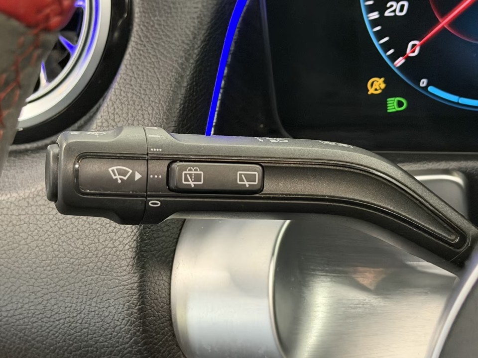 Mercedes-Benz GLB AMG 35 4MATIC - foto 14