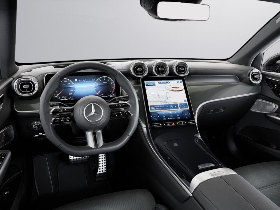 Mercedes-Benz GLC 300 4MATIC AMG Line (4)