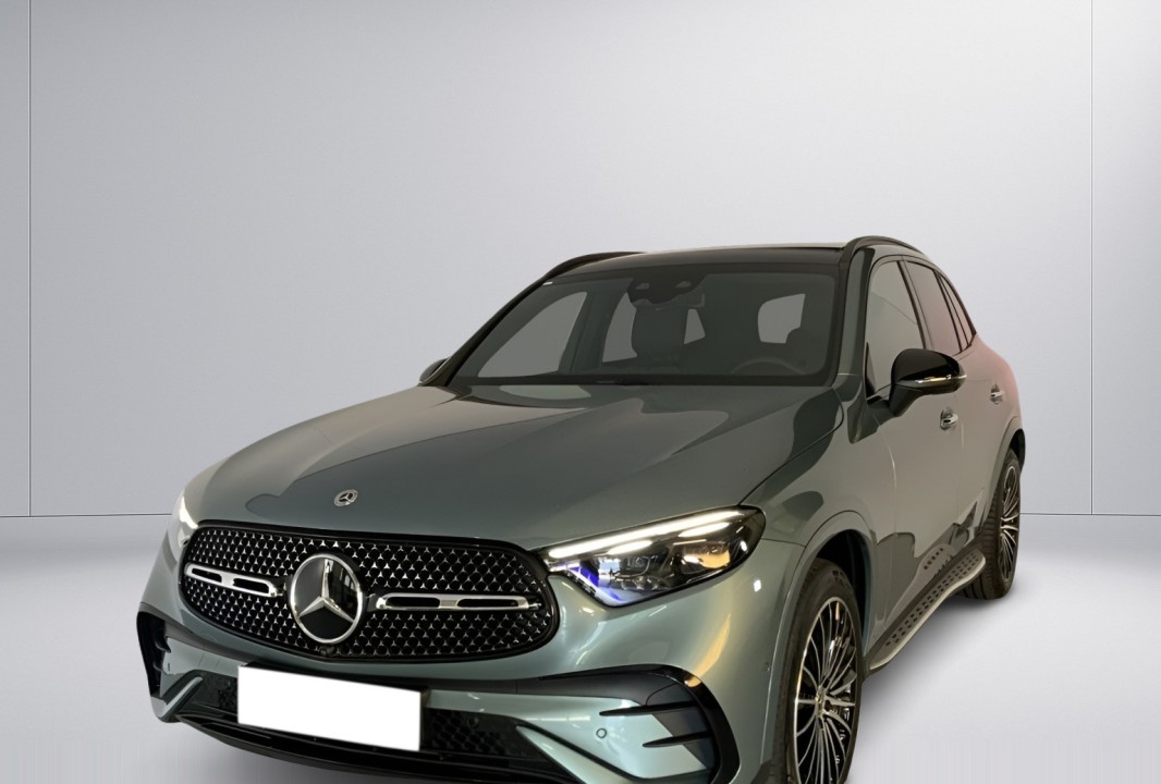 Mercedes-Benz GLC 300d 4MATIC AMG Line (2)