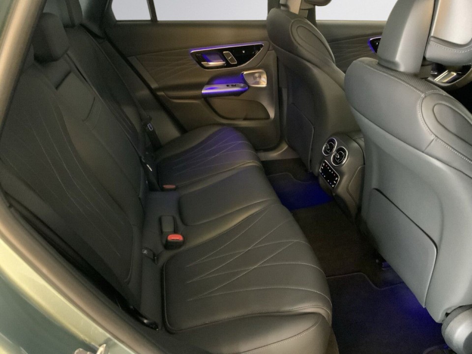 Mercedes-Benz GLC 300d 4MATIC AMG Line - foto 8
