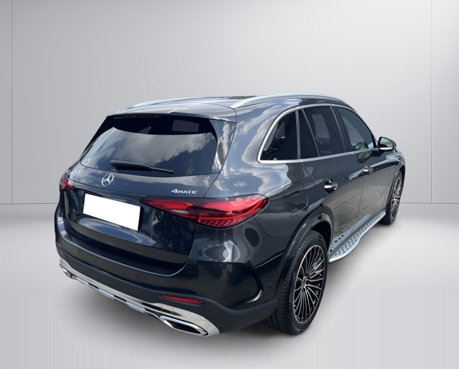 Mercedes-Benz GLC 220d 4MATIC AMG Line (2)
