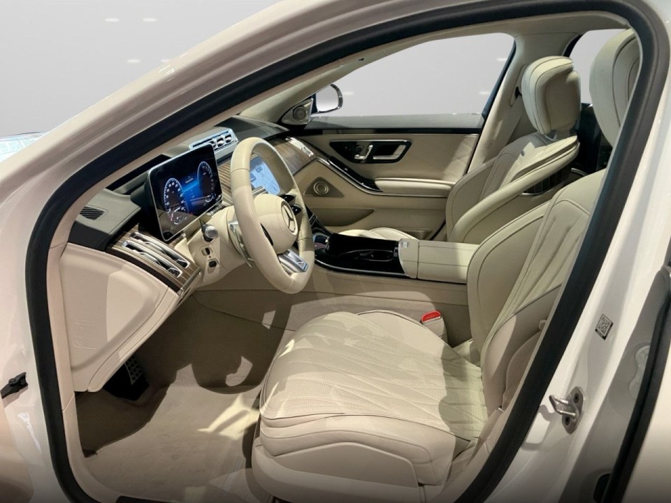 Mercedes-Benz Mercedes-AMG S 63 E Performance - foto 12